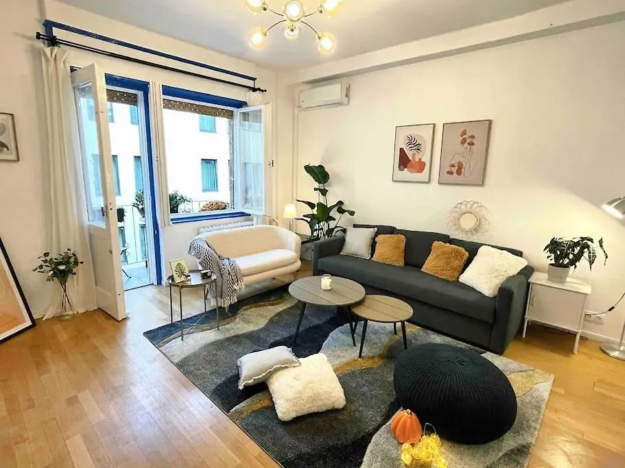 Deak Charming Apa With Balcony Apartamento Budapest