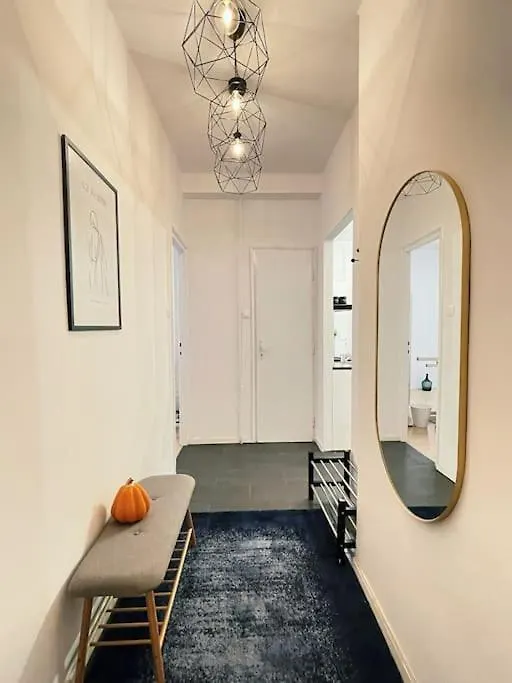 Deak Charming Apa With Balcony Apartment Budapest