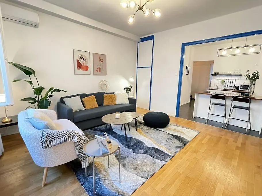 Deak Charming Apa With Balcony Apartment Budapest