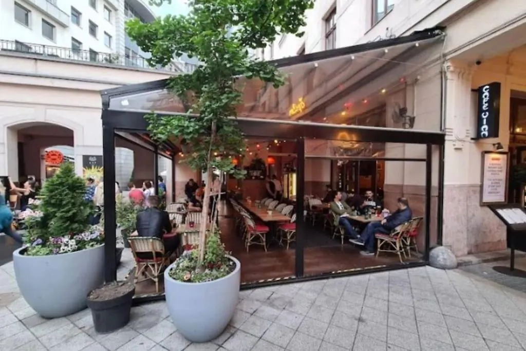Deak Charming Apa With Balcony Apartment Budapest